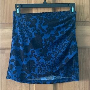 Urban Outfitters Size Extra Small XS Floral Blue and Black Skirt